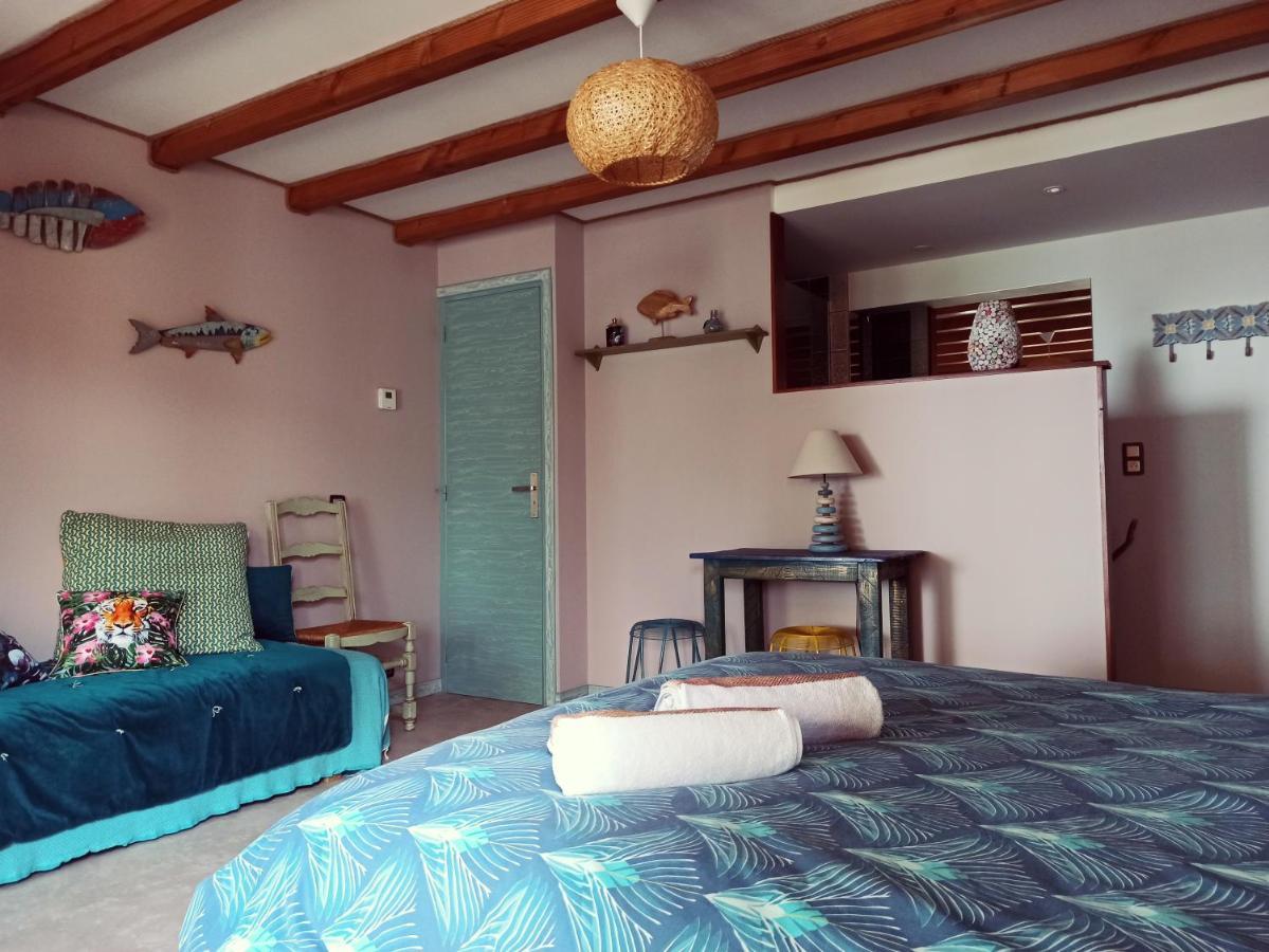 O Reves Ailleurs Bed & Breakfast แซ็งต์-ซีร์-ซูร์-แมร์ ภายนอก รูปภาพ